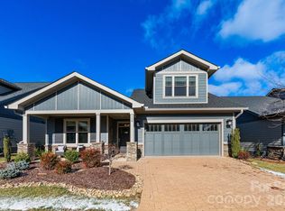 158 Waightstill Dr, Arden, NC 28704