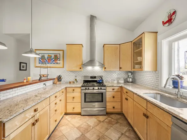 4777 Coon Club Rd, Hollywood, SC 29449