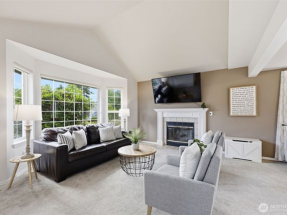 2nd image of 19555 23rd Avenue NE