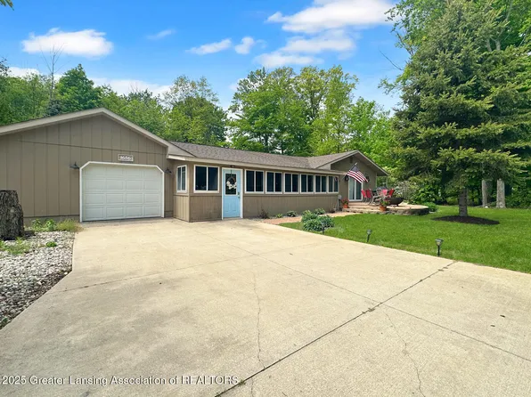 1656 S Oakwood Dr, Lake City, MI 49651