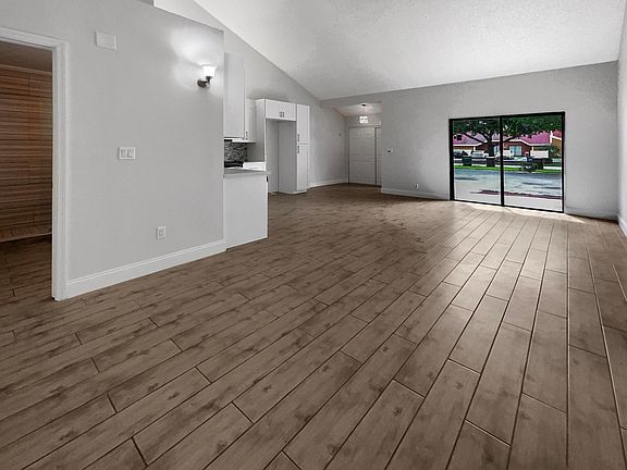 3rd image of 2424 NW 55th Terrace