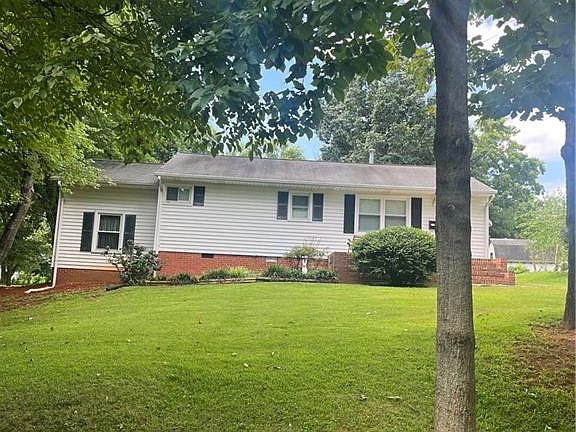 2nd image of 1409 Cleveland Ave