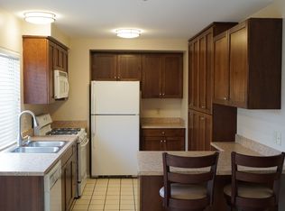 6225 Meadowgrass Ln, Spring Valley, NV 89103