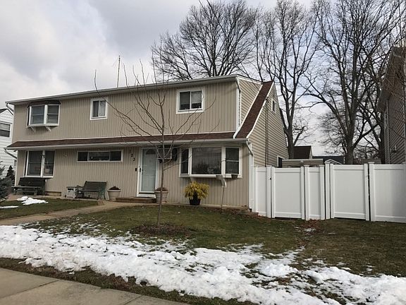 3rd image of 123 Hayes St