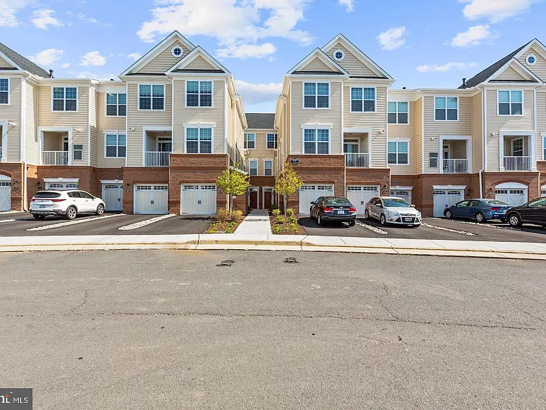23257 Southdown Manor Ter #101 — Photo 3