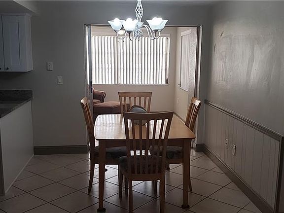 5th image of 3445 Wiltshire Dr