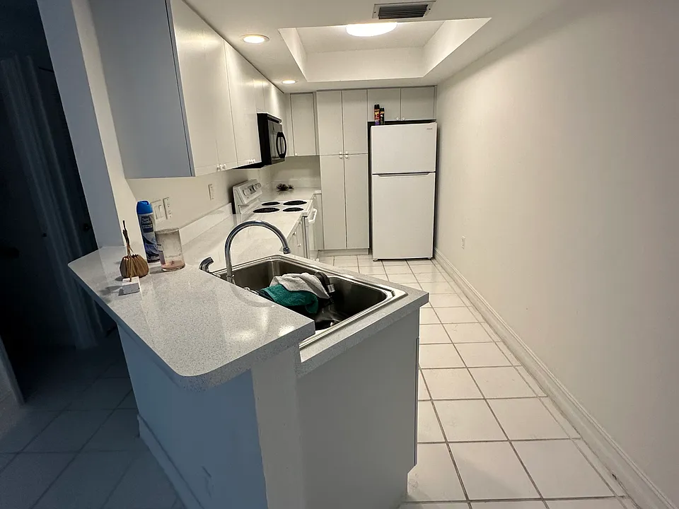 2135 Virginia Ave #3