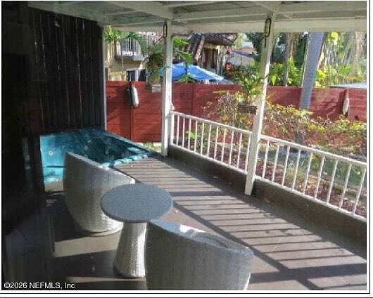 2nd image of 420 SW 18TH Avenue