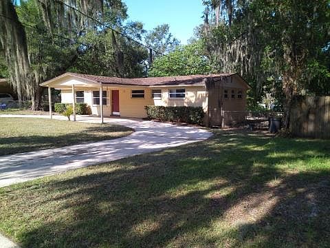 4th image of 209 Canis Dr W