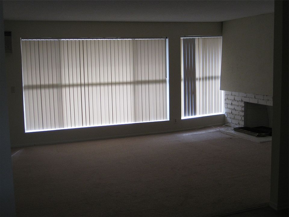 1st image of 3037 Montrose Ave APT 7