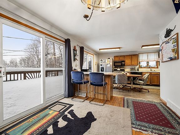 3rd image of 153 Cliff Rd