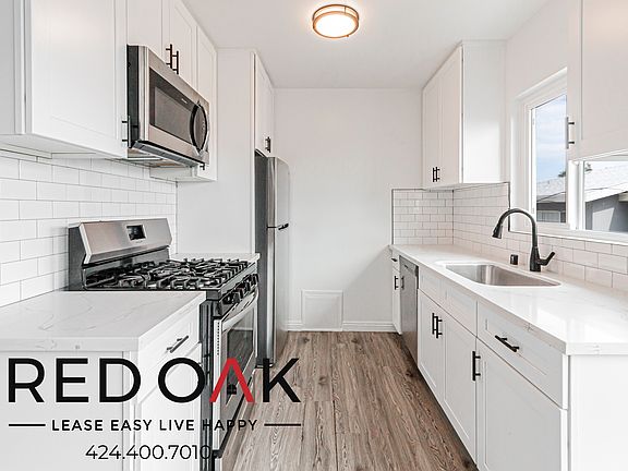 3rd image of 3401 Club Dr #9