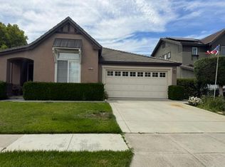 8881 Zinnia St, Gilroy, CA 95020