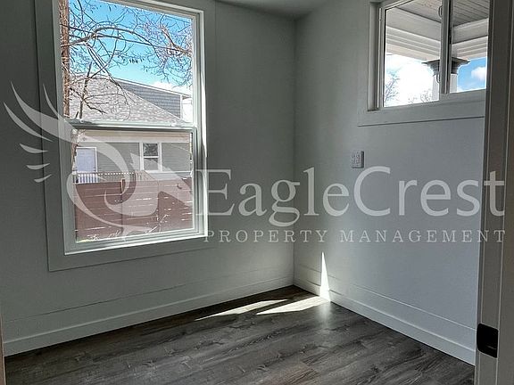 5th image of 249 Eagan St #1