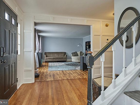 2nd image of 12818 Framingham Ct