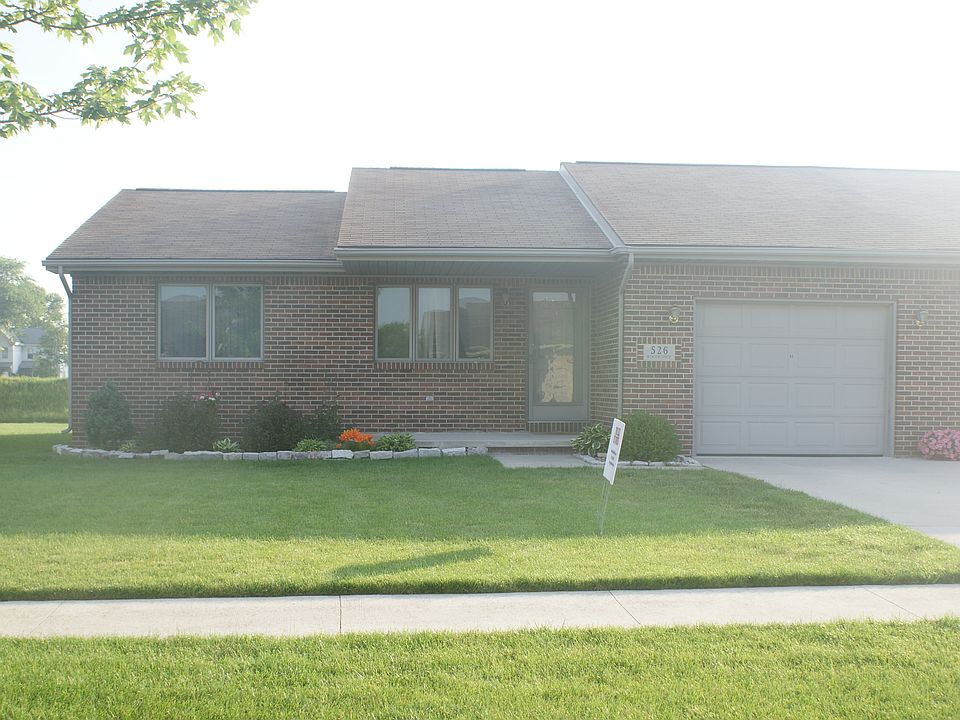 1st image of 526 Woodpointe Dr