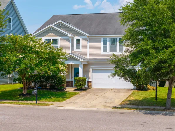 135 Gaslight Blvd, Summerville, SC 29483