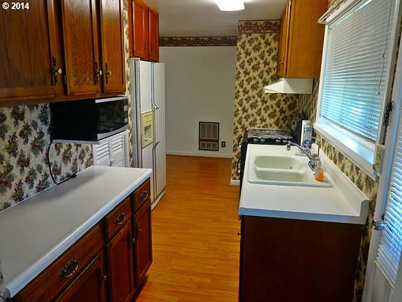 4th image of 4007 E 14th St