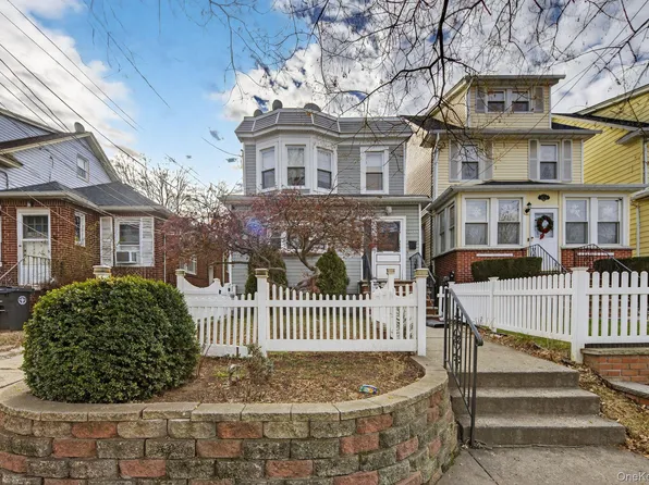 121-121 50th Ave, Elmhurst, NY 11373