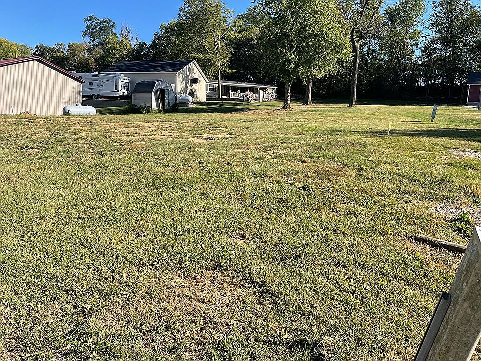 1st image of 19610 Lou Ln