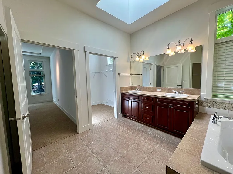 3875 Cameron Dr NE — Photo 18