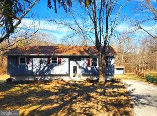 119 Calvin Unger Ln, Berkeley Springs, WV 25411