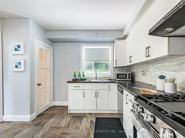 39 Meadowland Dr — Photo 11