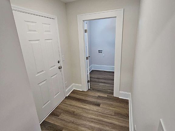 3rd image of 3614 Phillips St