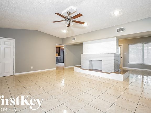 3rd image of 109 Beach Ave