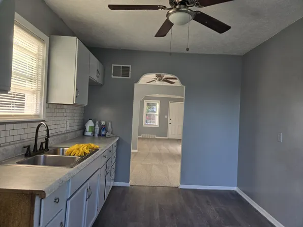 3951 Laurel Ave, Omaha, NE 68111