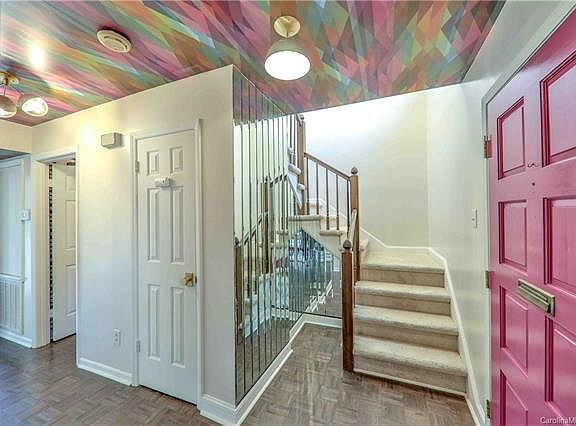 5th image of 6836 Constitution Ln