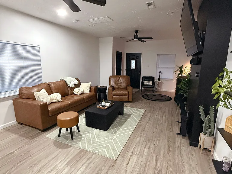 2425 N Olney St #1 — Photo 6