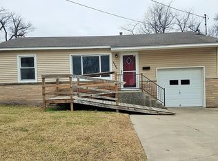 2319 N Weller Ave, Springfield, MO 65803