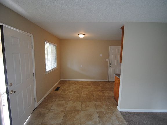 5th image of 3927 Santa Fe Way