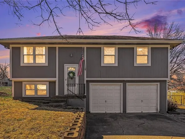 21395 W 181st St, Olathe, KS 66062