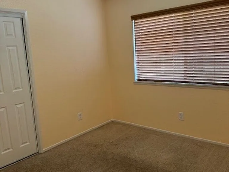 3512 Snowflake Ct — Photo 12