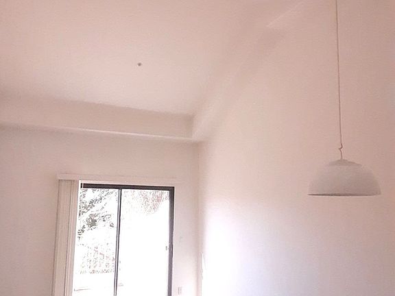 4th image of 1174 Amherst Ave APT 308