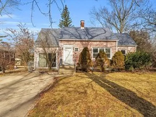 108 W Florida Ave, Urbana, IL 61801