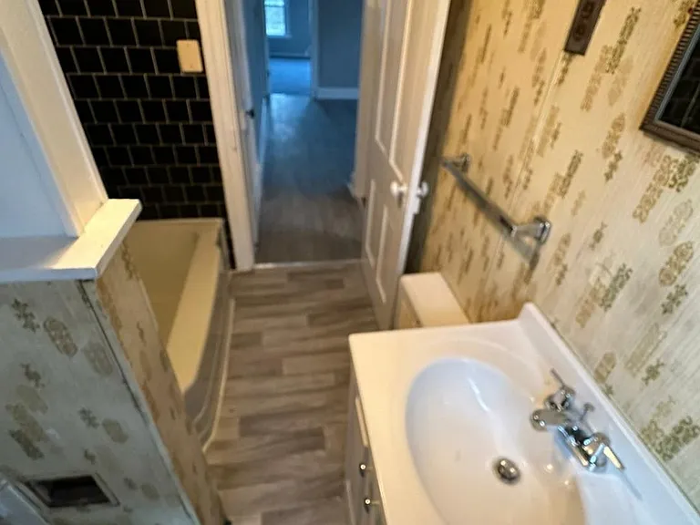 515 E Pine St #B — Photo 4