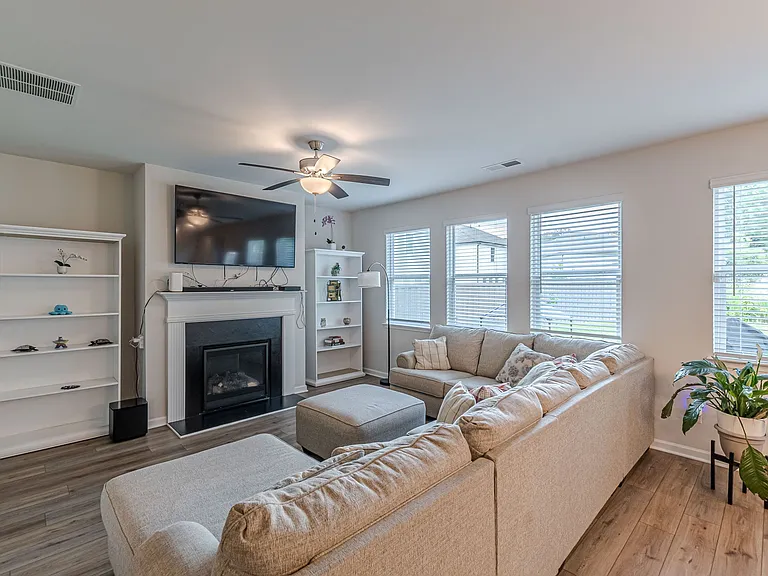 4055 Ethans Cove Dr — Photo 11