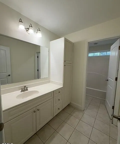 304 Dowell Dr — Photo 18