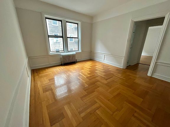 4th image of 290 Lincoln Pl Floor 1