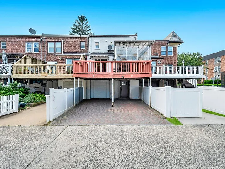 19 Dartmouth St — Photo 6