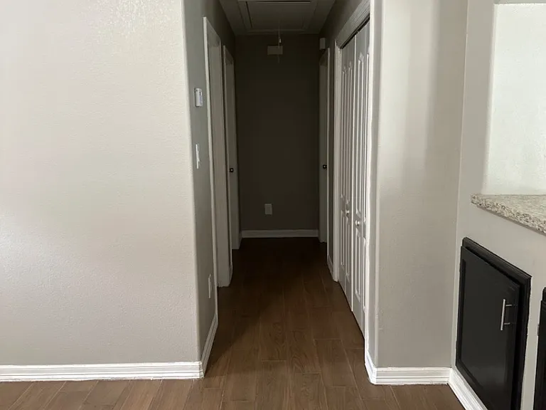 Unit Photo