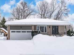 5853 Yonge St, Innisfil, ON L0L 1K0