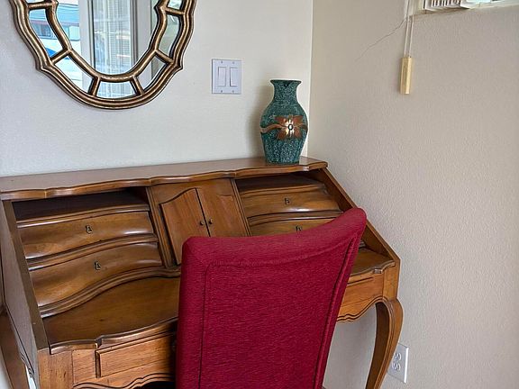 4th image of 7750 E BROADWAY Road #604