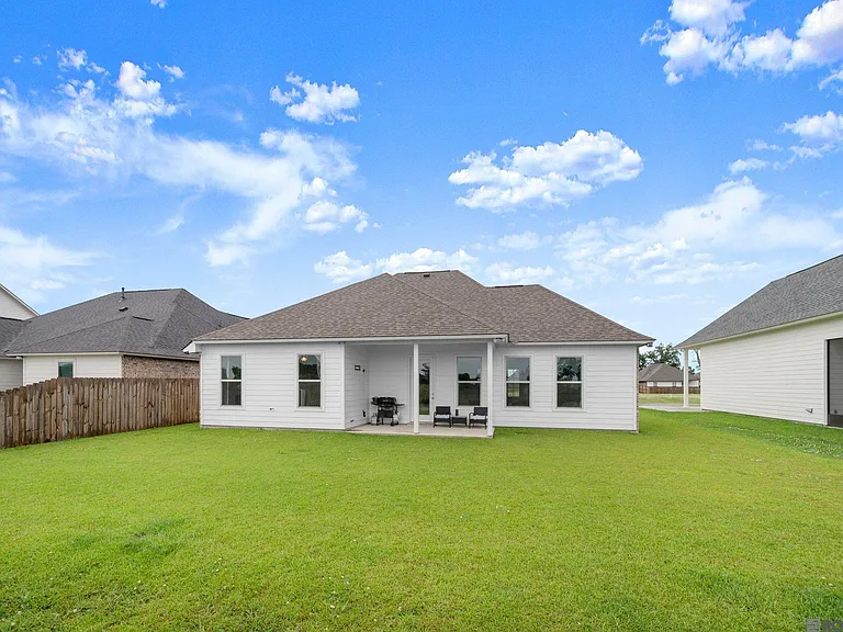 5207 White River Rd — Photo 15