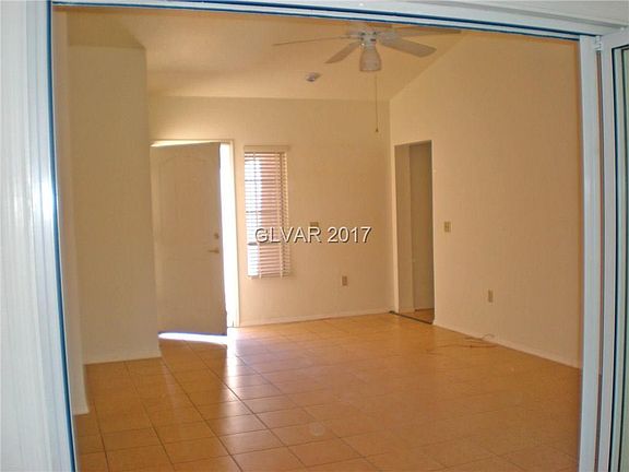 2nd image of 2512 Denham Dr