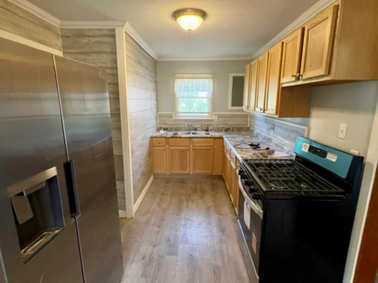 3 bed, 1200 sqft, $1,850 — Photo 4