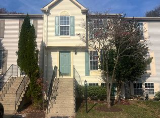 13908 Winding Ridge Ln, Centreville, VA 20121